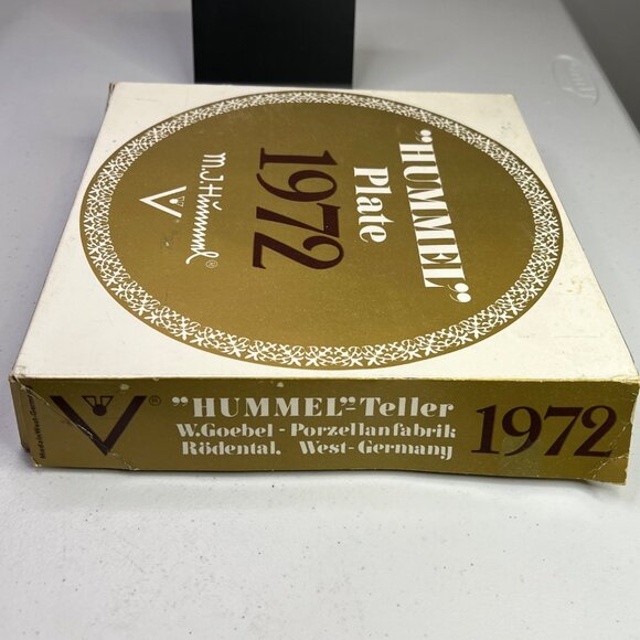 Hummel 1972 Annual 7.5" Plate "Hear Ye Hear Ye" M.J. Hummel Germany - Picture 4 of 7